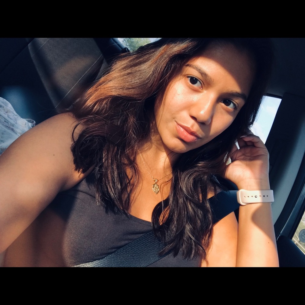 Meet your Posher, Carla